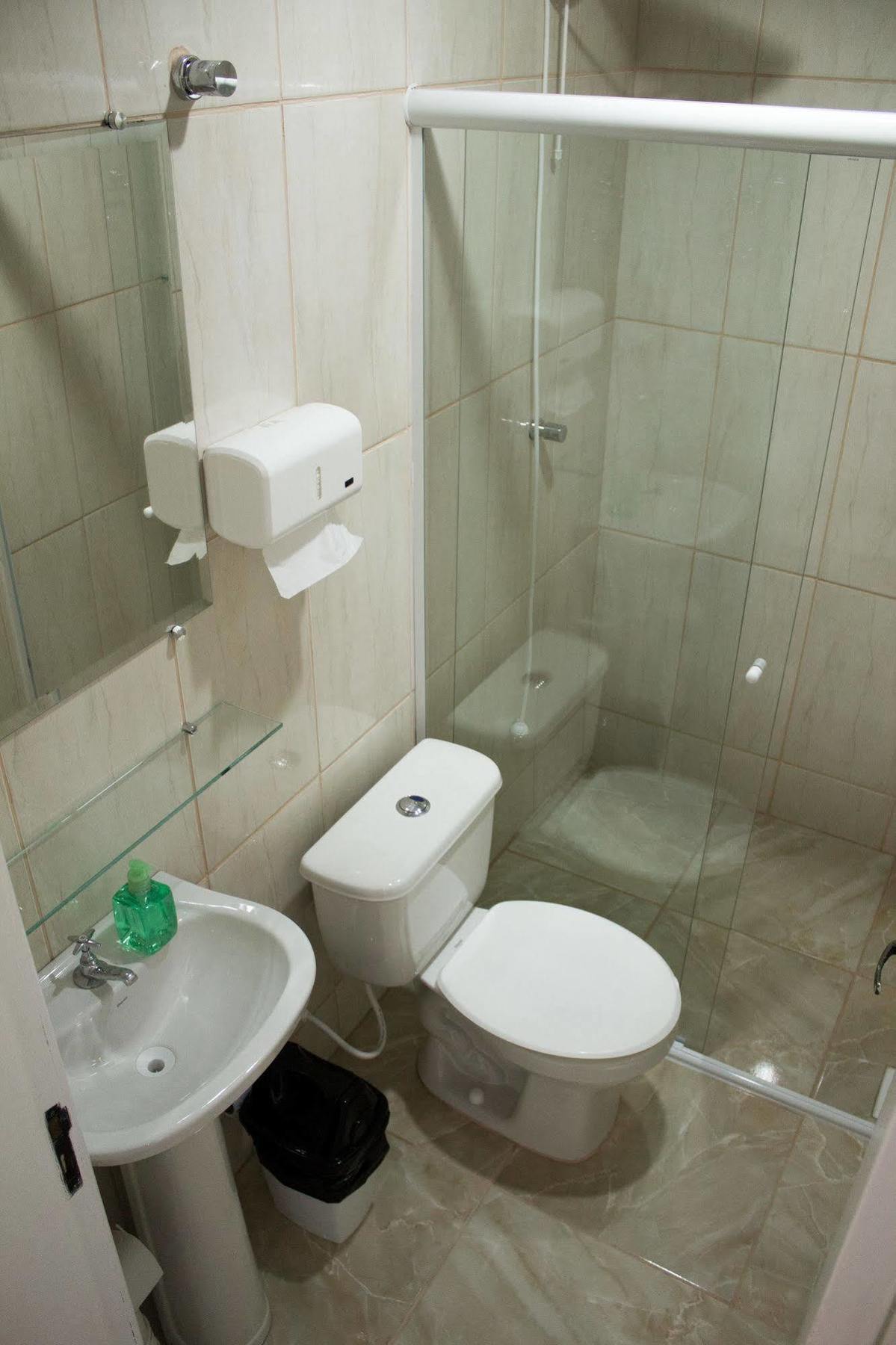 Hostel Solluz กูรีตีบา ภายนอก รูปภาพ