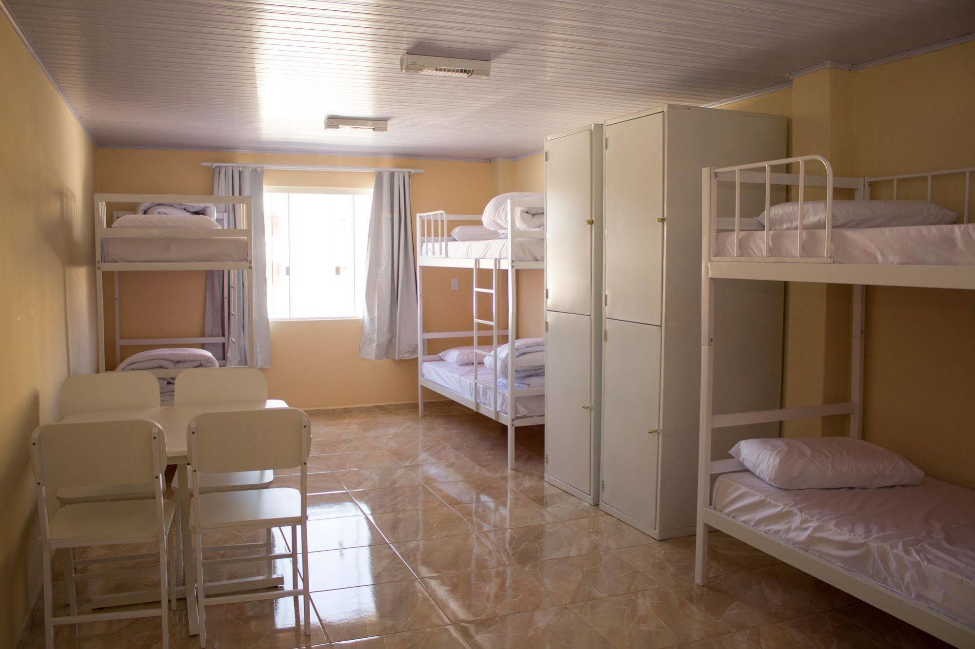 Hostel Solluz กูรีตีบา ภายนอก รูปภาพ